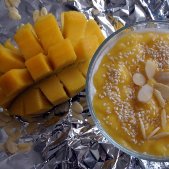 Kokosowy pudding z chia i mango fot 1